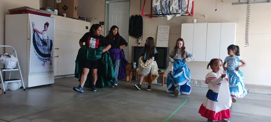 Danza folklórica peruana